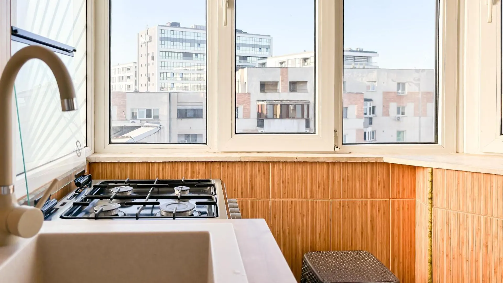 Chic & Modern Apartament In Bucharest City Center